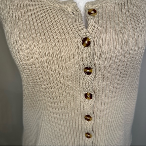 Moon & Madison Button Front Tank - Picture 2 of 3